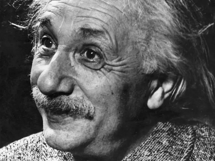 ‫10-نصائح-هامة-من-أينشتاين-للنجاح